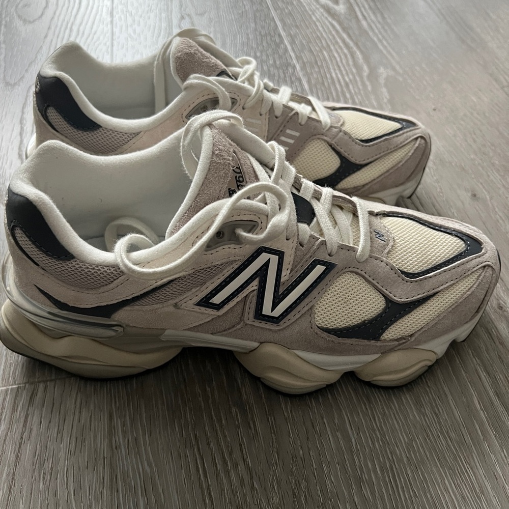 New Balance 9060 Beige Sneakers
